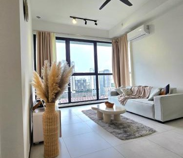 George Town Apartment | Vanilla Cottage - Urban Suites by Ocean Luxe