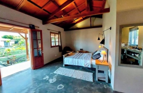 Cap Malheureux Cabin | Vanilla Lodge Private secluded external shower and bathtub.