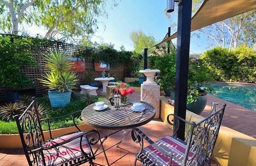 Braitling Apartment | Vatu Sanctuary - The Kingfisher (2 bedroom with direct access to the pool)