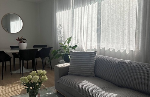 Vaucluse Apartment | Vaucluse Vibrance - Stylish 3BR Apartment in Prime Vaucluse Location