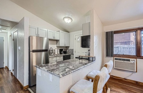 Arvada Plaza Area Apartment | Vaulted Ceilings & Modern Amenities Near Red Rocks & Denver