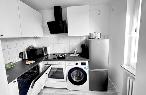 Altenessen Apartment | # VAZ Apartments E02 | Kitchen | Free WiFi | Netflix