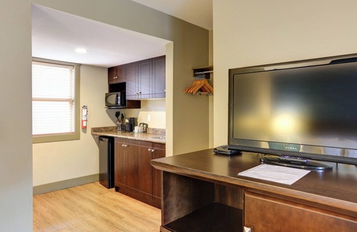 Sardis Hotel | Vedder River Inn