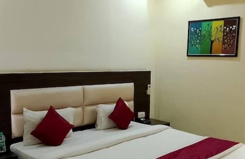Chas Hotel | VEENA REGENCY