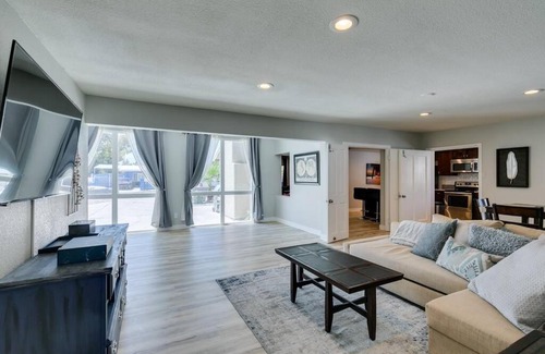 Rancho Oakey House | Vegas Oasis