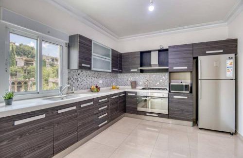 Aley Apartment | Veil 3-Bedroom Apartment in Aley