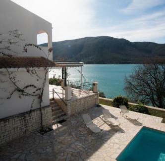 Igoumenitsa Villa | Velanidia Apartments