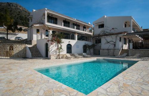 Igoumenitsa Villa | Velanidia Apartments