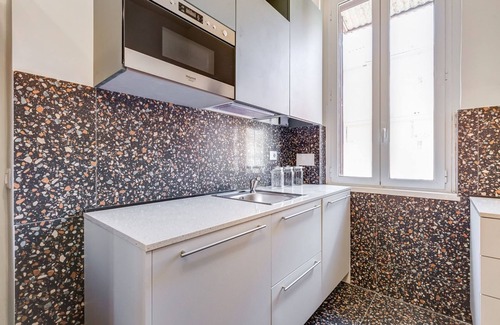 Rione XVIII Castro Pretorio Villa | Velcro Apartment - Three Bedroom Villa, Sleeps 7