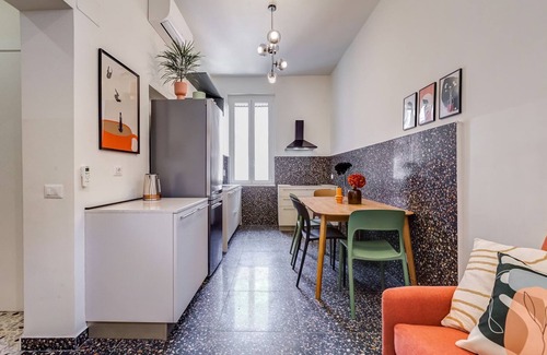Rione XVIII Castro Pretorio Villa | Velcro Apartment - Three Bedroom Villa, Sleeps 7
