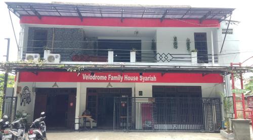Malang House | Velodrome Family House Syariah