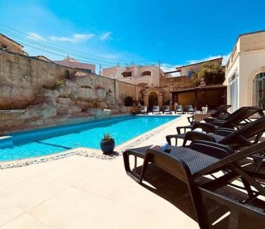 San Pawl tat-Targa Villa | Velver Mansion, Malta - Luxury Villa with Pool
