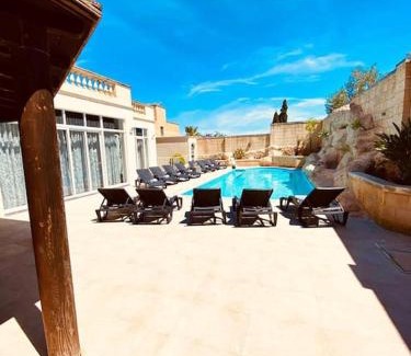 San Pawl tat-Targa Villa | Velver Mansion, Malta - Luxury Villa with Pool