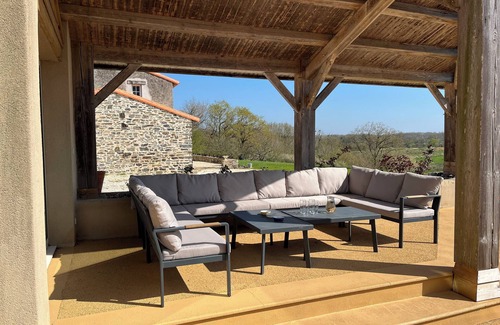 Beaulieu-sous-la-Roche House | Vendée farmhouse, fully renovated with heated swimming pool