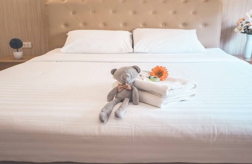 Lat Sawai Hotel | Venice Resort