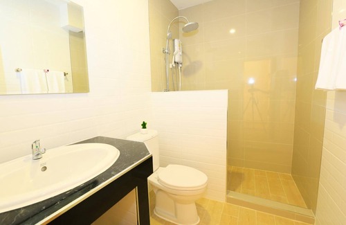 Lat Sawai Hotel | Venice Resort