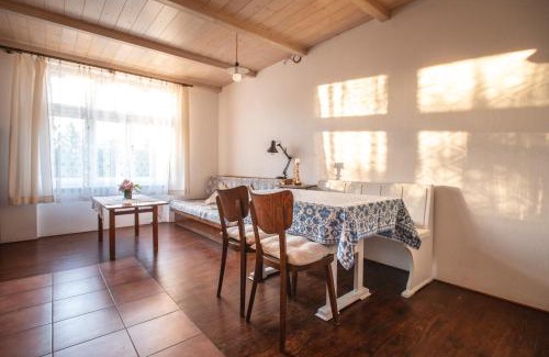 Vodnany House | Venkovská chalupa s přírodní zahradou