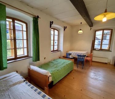 Kostelecke Horky House | Venkovský dům na konci