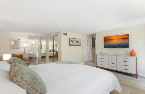 Wilton Manors House | Ventur Escapade - Heated Pool, Private Guest House