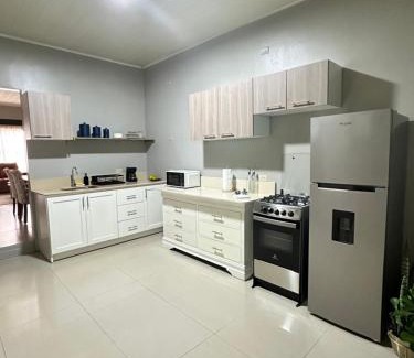 Guapiles House | Venus Home