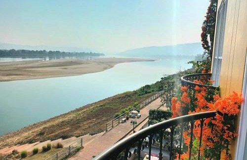 Sang Khom Hotel | Vera Costa Hotel