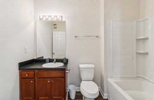 Valley Apartment | Verandas 1836 I Modern 2bd I Parking I Pool I Gym