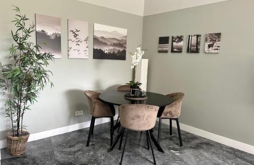 Etten-Leur Apartment | Verblijf in loft van luxe villa de Vossenberg