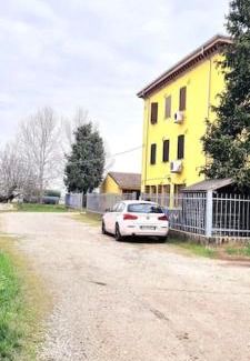 Quarantoli Bed & Breakfast | Verdi Valli Comfort B&B Mirandola