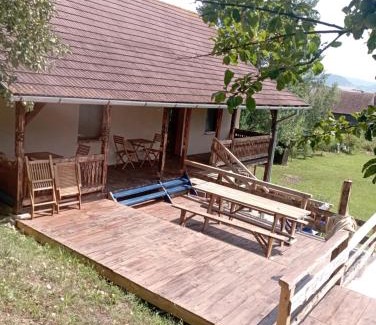 Armaseni Noi House | Verebesi Sit and Dream Cottage
