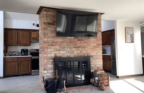 Forest Farms House | Vermont Charm: Fireplaces, Hot Tub, Epic Stratton Mountain Views