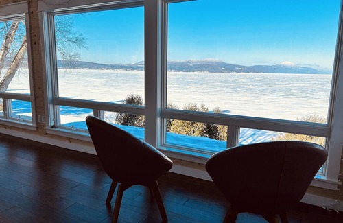 Newport House | Vermont Lake House. Stunning lake views & sunsets. Perfect eclipse location
