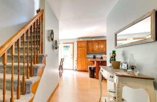 Charleston House | Vermont Vacation Rental about 11 Mi to Lake Willoughby