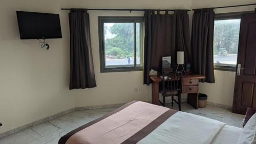 Lome House | Veronica Guest House