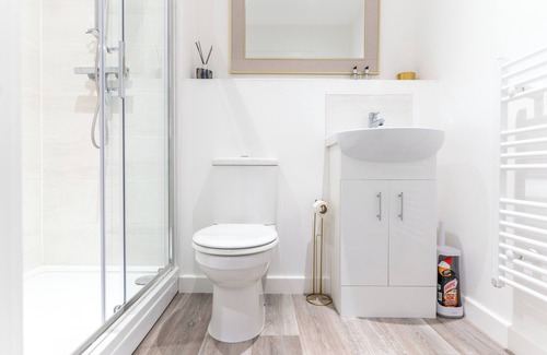 Burton on Trent Apartment | Versace @ The Malt House