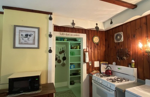 Goshen House | Versatile Vermont Farmhouse Rental - Peaceful and Relaxing!