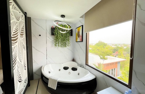 West Cirebon Hotel | Verse Hotel Cirebon