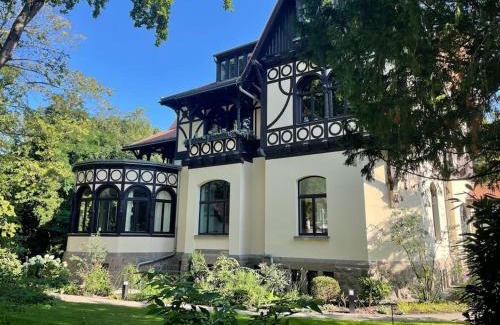 Markkleeberg House | Verwunsches Haus mit Parkplatz in bester Lage