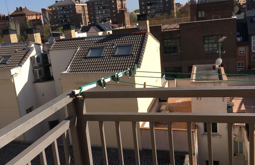 Canillas Condo | Very bright duplex with balcony and views