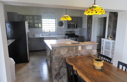 Cotton Ground House | Very close to beach.