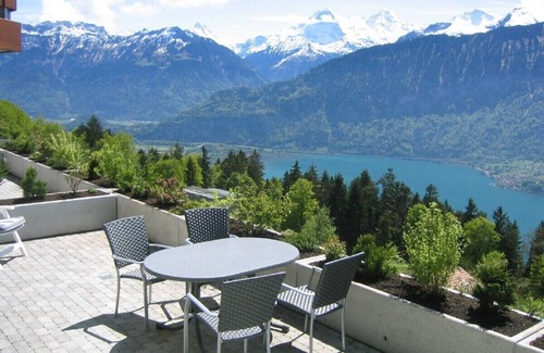 Beatenberg Apartment | Very comfortable flat with a magnificient view to the lake and the mountains