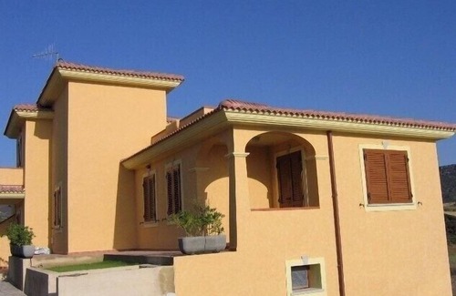 Lu Bagnu Apartment | Very nice holiday apartment with sea view and sun terrace