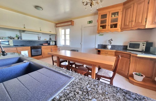 Nossa Senhora das Misericordias House | Very nice villa with swimming pool 3 suite 3 bedrooms (between OUREM - FATIMA)