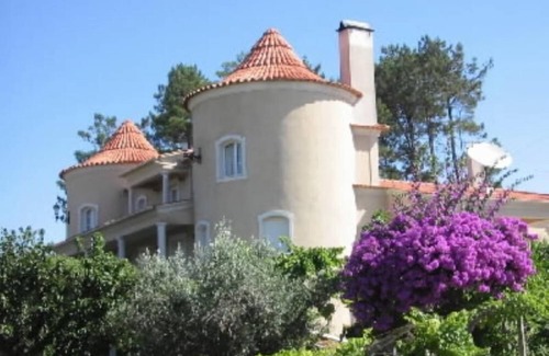 Nossa Senhora das Misericordias House | Very nice villa with swimming pool 3 suite 3 bedrooms (between OUREM - FATIMA)