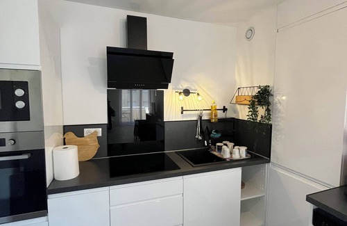 La Valbarelle Apartment | Very pleasant large apartment, ideally located, gated community marseille 11