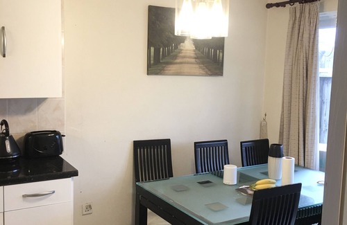 Peterborough House | Very quiet area, close to Peterborough Hospital