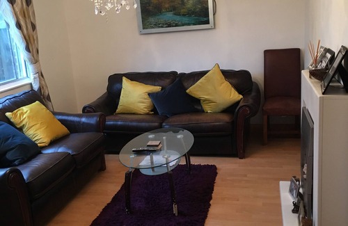 Peterborough House | Very quiet area, close to Peterborough Hospital
