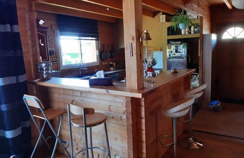 Saumos Ski Chalet | Very quiet wooden house near the ocean