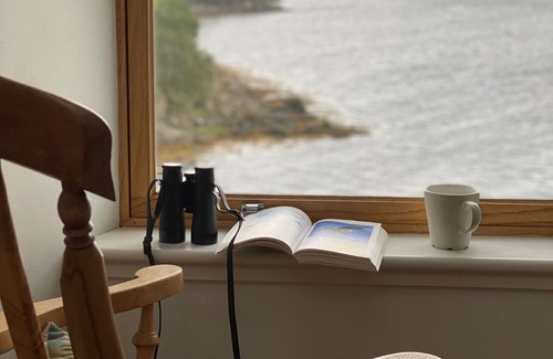 Oban House | Very spacious loch-side house, breathtaking views, ideal for family & adventures