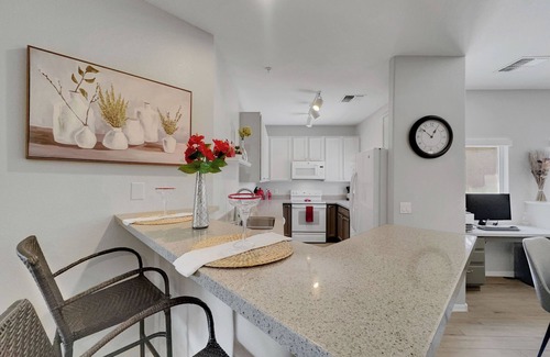 Superstition Lakes House | Very Superstition! 2nd Floor Condo! Hot Pool!