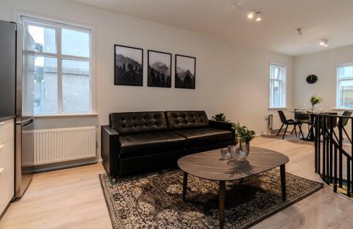 Downtown Apartment | Vesturgata - One Bedroom Apartment Near Harbour